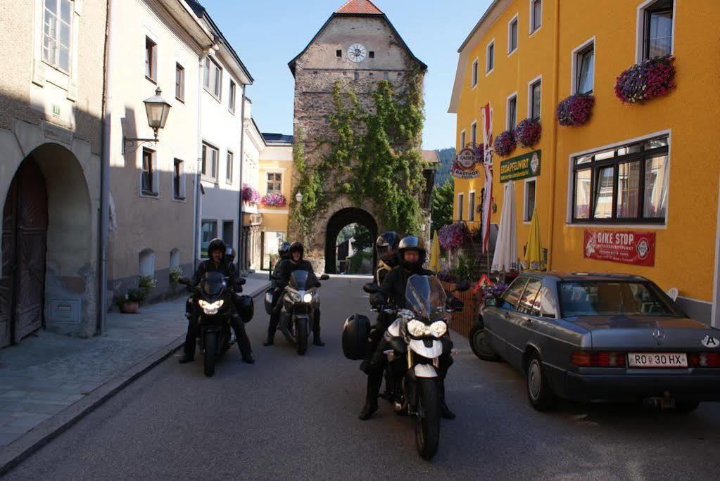 Gasthof 'Zum Alten Turm' Haslach an der Mühl Exterior foto